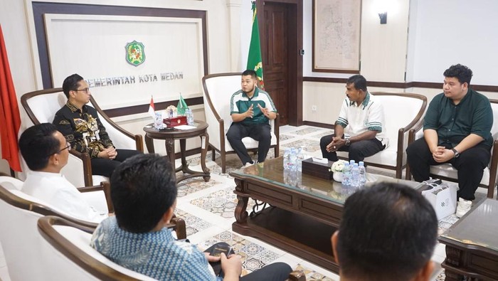 Manajemen PSMS Medan bertemu dengan Wali Kota Medan Rico Waas dan Wakil Wali Kota Medan Zakiyuddin Harahap (Dok. Istimewa)