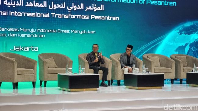 Menteri Pendidikan Tinggi, Sains, dan Teknologi (Mendiktisaintek) Brian Yuliarto (Taufiq/detikcom).
