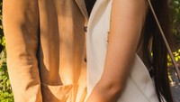 Jefri Nichol dan sang kekasih, Ameera Khan membagikan banyak momen seru saat hadiri acara Milan Fashion Week di Milan, Italia. Foto: Instagram Jefri Nichol & Ameera Khan