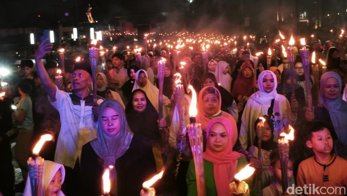 Pawai obor di Kota Bandung Pawai obor di Kota Bandung