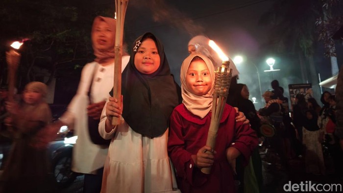 Pawai obor di Kota Bandung Pawai obor di Kota Bandung