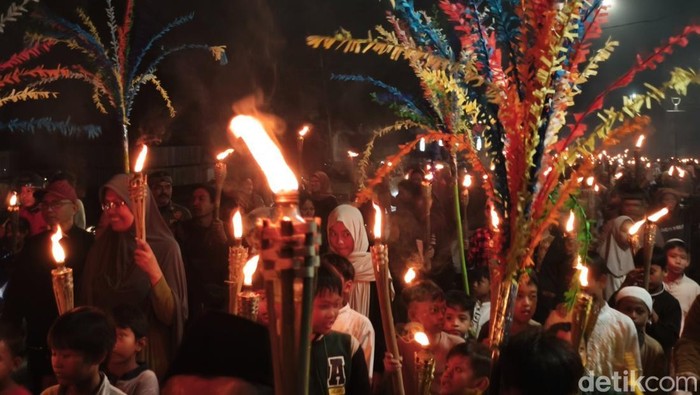 Pawai obor di Kota Bandung Pawai obor di Kota Bandung