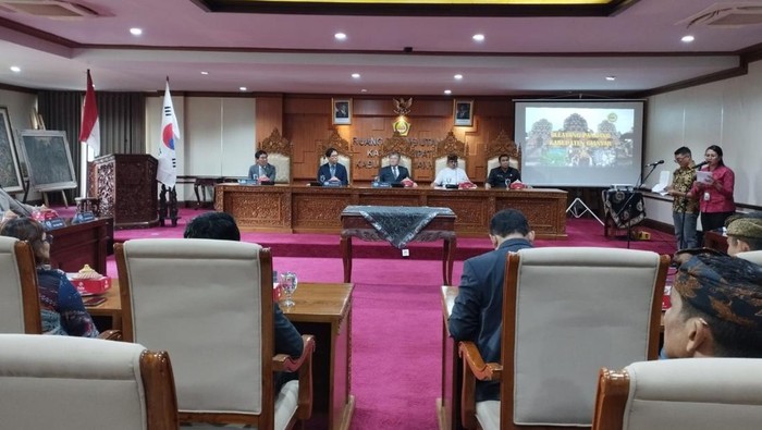 Pemkab Gianyar & Pemerintah Korsel Jajaki Kerja Sama Industri e-Mobility
