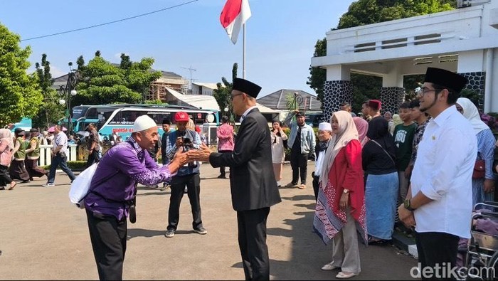 Pemulangan jemaah haji kloter 30 asal Kota Sukabumi
