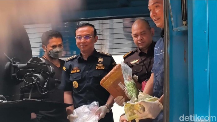 Polda Metro Jaya memusnahkan narkoba Rp 53 miliar hasil operasi Mei-Juni 2025, pada Kamis (26/6/2025).