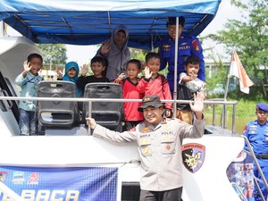 Program Jalur Polda Riau Hadirkan Kapal Baca hingga Klinik Apung