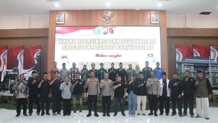 Polresta Sidoarjo kukuhkan Satgas Pam Sentot Prawirodirjo