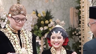 Foto Putri Pramono Anung Menikah di Rumah Dinas, Cantik Berkebaya Bludru