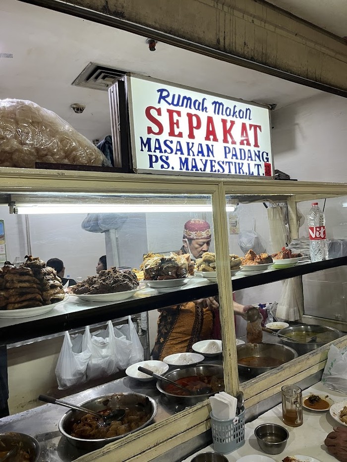 RM Padang Daftar RM Padang di dalam area pasar