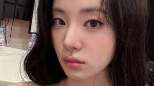 Shin Si Ah sebelumnya tampil dalam drama Korea Resident Playbook. (Foto: dok. Instagram @shinsiaa_)