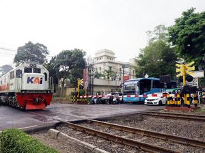 Waspada Lewati Perlintasan Saat Libur Panjang, KAI Properti Beberkan Aturannya
