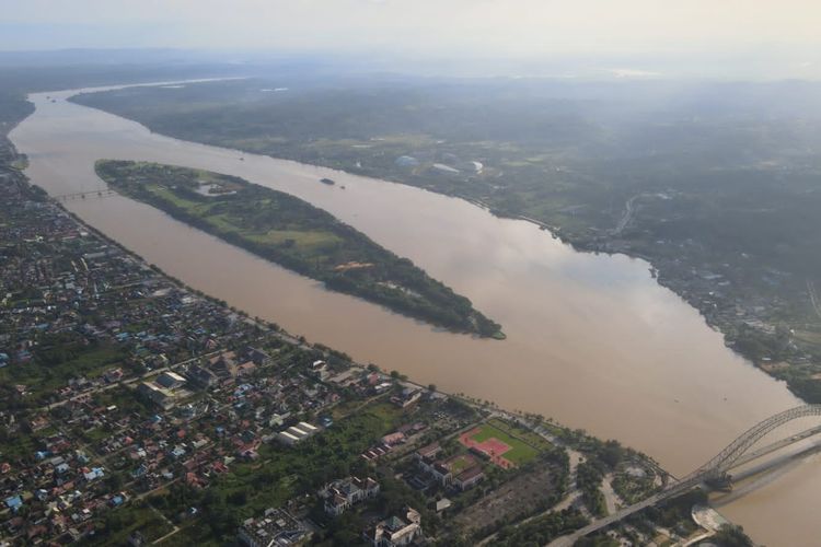 Wisata Pulau Kumala dan Jembatan Repo Repo.