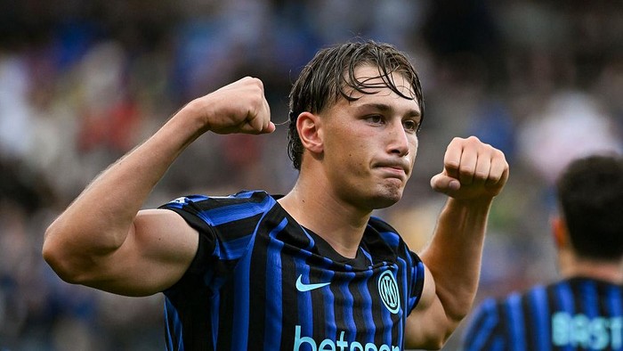 SEATTLE, WASHINGTON - JUNE 25: Francesco Esposito of FC Internazionale Milano celebrates his goal during the FIFA Club World Cup 2025 group E match between FC Internazionale Milano and CA River Plate at Lumen Field on June 25, 2025 in Seattle, United States. (Photo by Diego Haliasz/Eurasia Sport Images/Getty Images)