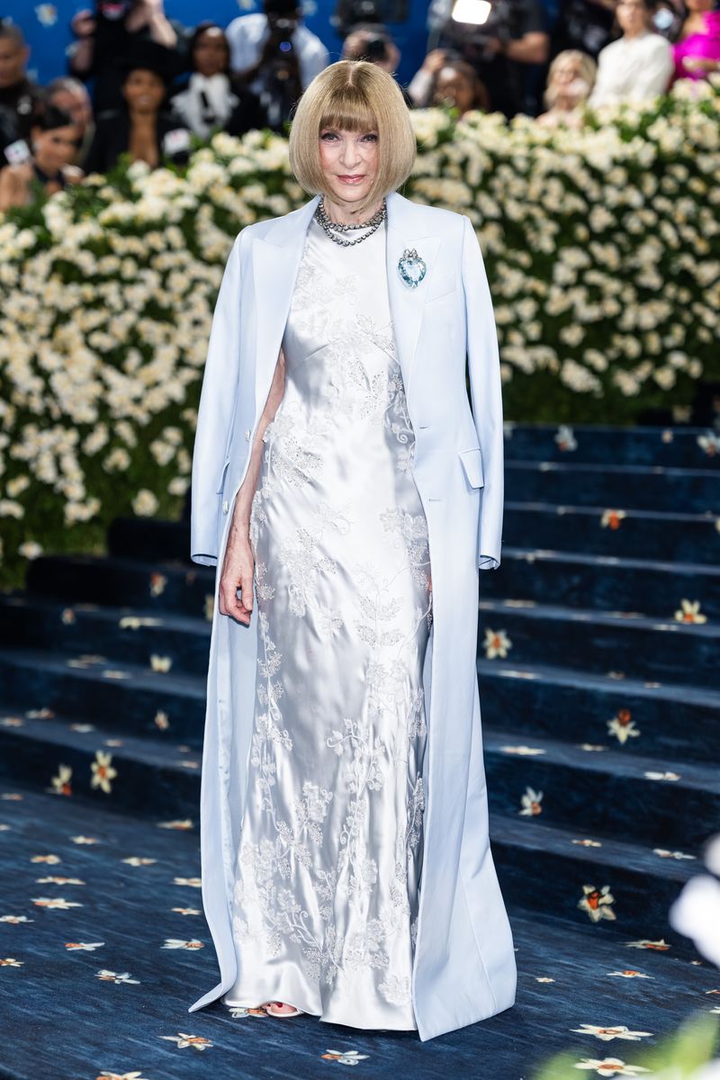 NEW YORK, NEW YORK - MAY 05: Anna Wintour attends the 2025 Met Gala Celebrating 