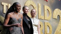 Terjaring Pesona Badass Charlize Theron