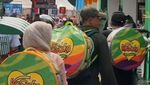 Unik Banget! 10 Camilan dengan Kemasan Tas Jumbo di PRJ