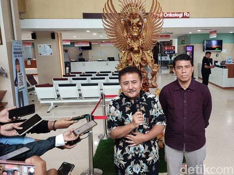 Dokter Forensik Ida Bagus Putu Alit memaparkan hasil autopsi jenazah Juliana Marins di RS Bali Mandara, Jumat (27/6/2025).