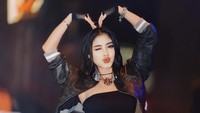 Ghea Youbi rupanya sangat dilindungi oleh kedua kakak perempuannya. (Foto: dok Instagram gheayoubi)