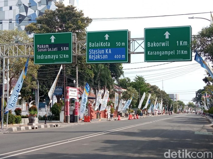 Jalan Siliwangi Kota Cirebon.