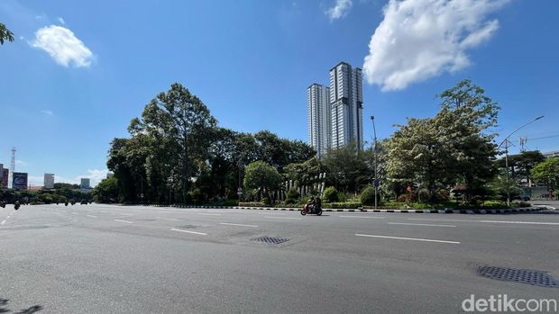 Jalanan Kota Surabaya lengang saat Libur Tahun Baru Islam