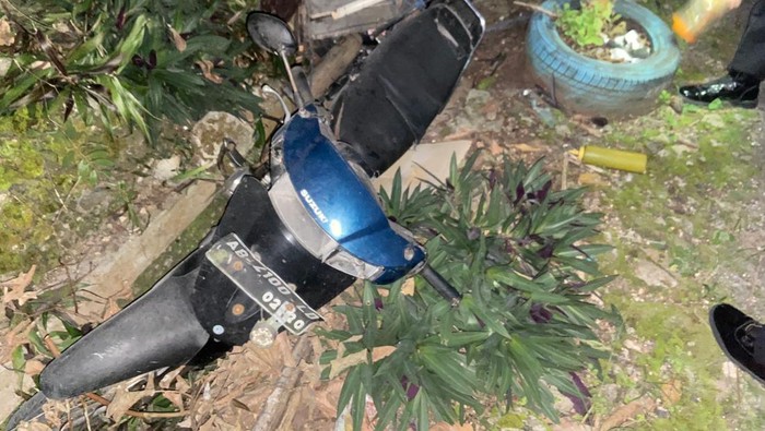 Kondisi salah satu motor yang terlibat kecelakaan di Jalan Umum Bedoyo-Karangasem, Jomblang Tengah, Karangasem, Ponjong, Gunungkidul.