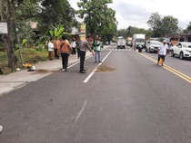 Wanita Tewas Tertabrak Usai Jatuh dari Motor di Jalan Jogja-Wates Sentolo