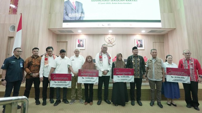Kemensos Santuni Keluarga Korban Penembakan KKB & Kebakaran di Kendari