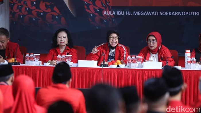 Ketua DPP PDIP Tri Rismaharini memimpin rakor penanggulangan bencana di Jatim.