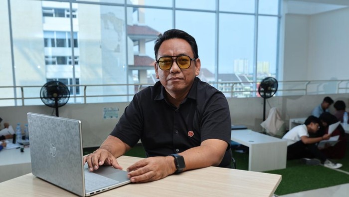 Ketua PKKMB 2025 Untag Surabaya, Supangat