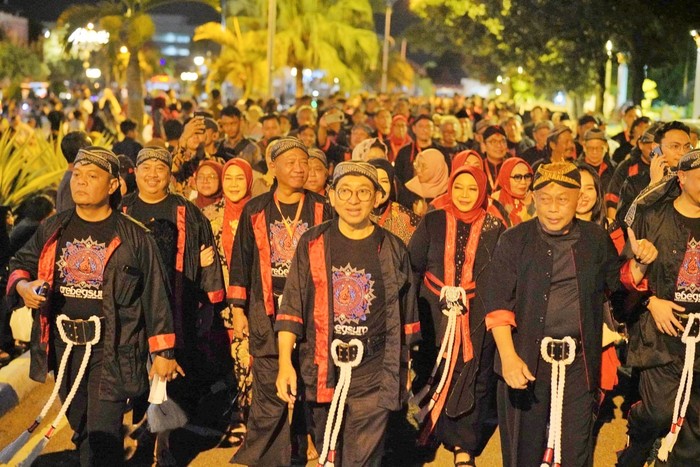 Menteri Kebudayaan Fadli Zon resmi menutup Jambore Nasional Keris 2025 di Sasana Sumewa Pagelaran Keraton Surakarta Kamis (26/6/2025).