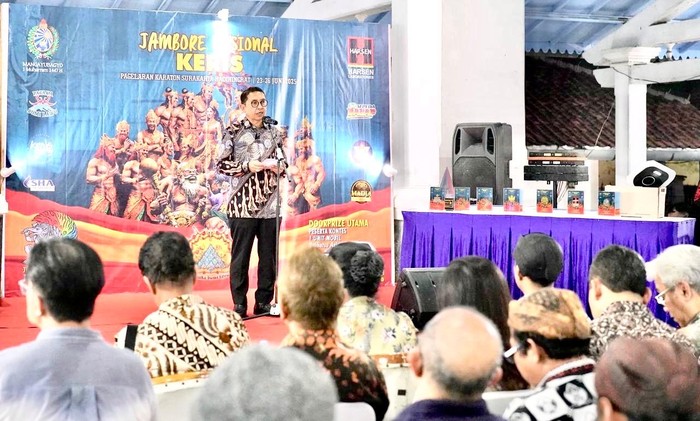 Menteri Kebudayaan Fadli Zon resmi menutup Jambore Nasional Keris 2025 di Sasana Sumewa Pagelaran Keraton Surakarta Kamis (26/6/2025).