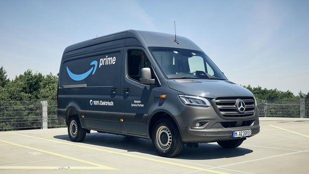 Mercedes-Benz eSprinter dan eVito digunakan oleh Amazon untuk mobil paketnya.
