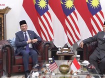 PM Malaysia Tiba di Istana Negara, Disambut Airlangga hingga Rosan