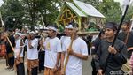 Potret Sakralnya Prosesi Hajat Laut di Pangandaran