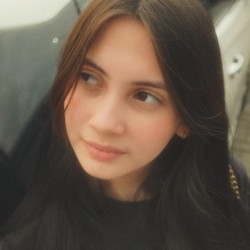Potret Richelle Skornicki Pacar Aliando Syarief