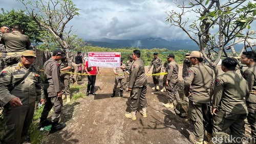 Satpol PP Buleleng melakukan sidak ke lokasi TPA Ilegal di Desa Pangkungparuk yang mengganggu kenyamanan warga.