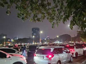 Viral Keluhan Traveler soal Parkir Jakarta Fair 2025: Chaos!