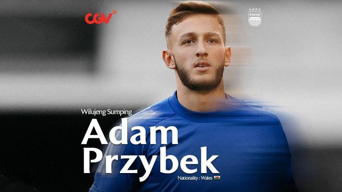 Adam Przybek.
