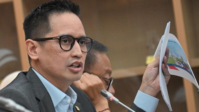 Anggota Komisi VI DPR RI Fraksi Golkar, Firnando H Ganinduto (Instagram @firnandoganinduto.official)