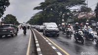 Wisatawan memadati sejumlah pusat kota untuk berlibur di akhir pekan ini.