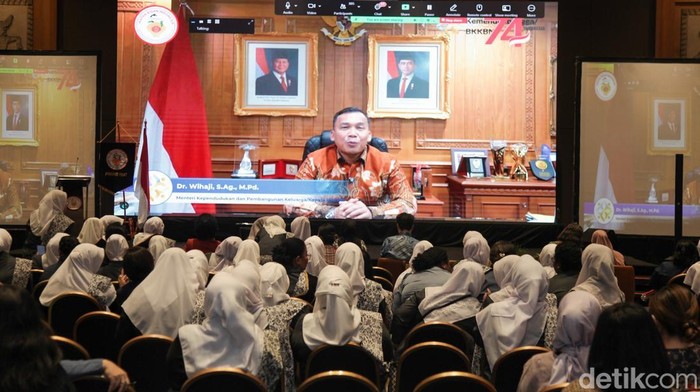 Ikatan Bidan Indonesia (IBI) melakukan skrining anemia terhadap ratusan ribu ibu hamil-menyusui dan anak, di Jakarta, Jumat (27/6). Hal ini dilakukan untuk menekan kasus anemia di Indonesia.