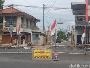 Tewaskan 2 ABG, Celah Jalan Jogja-Solo di Trunuh Klaten Ditutup Warga