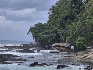 Misteri Kapal-kapal Aneh di Palabuhanratu