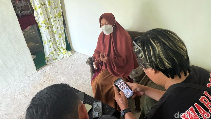 Ibu korban pelecehan oleh oknum ASN panti sosial di Kalbar.