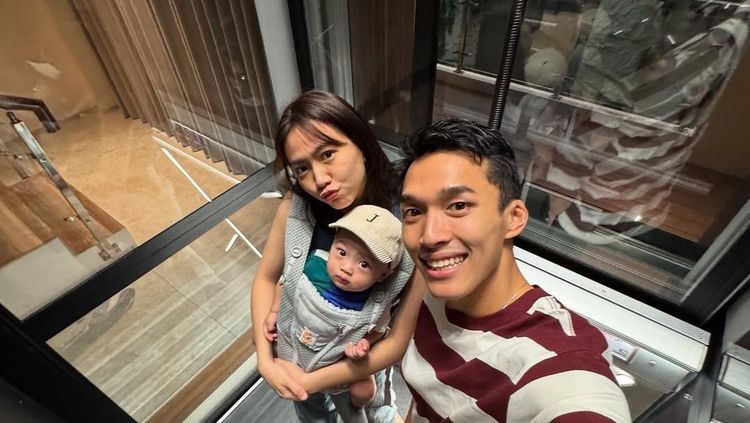 Shanju Ultah ke-27, Jonatan Christie: Sejak Kamu Hadir Hidupku Berubah