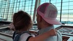 Justin Hubner dan Jennifer Coppen Nikmati Seafood Pinggir Pantai Bali
