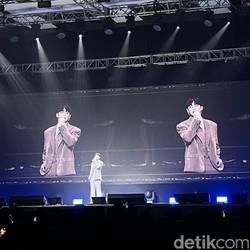 Jerit, Tawa, dan Haru di Fanmeeting Lee Do Hyun Jakarta