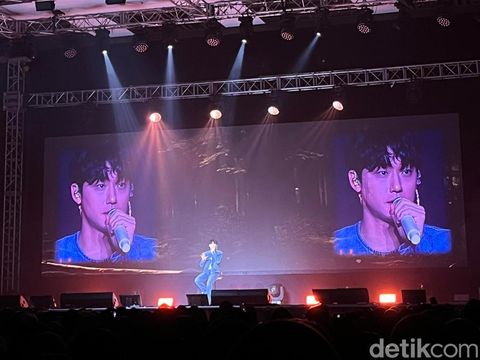 Aktor Korea Selata Lee Do Hyun menggelar jumpa fans bertajuk 2025 Lee Do Hyun Fanmeeting [Re ▶ DO HYUN] in Jakarta di The Kasablanka, mal Kota Kasablanka, Jakarta Selatan, Sabtu (28/6/2025).