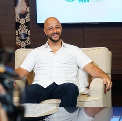 Maher Zain Rindu Indonesia: Fans, Sate, dan Ubi Cilembu