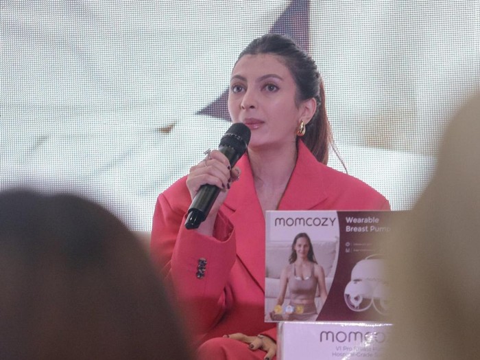 Sarah Keihl berbagi pengalaman soal menyusui di JCC, Jumat (27/6/2025).